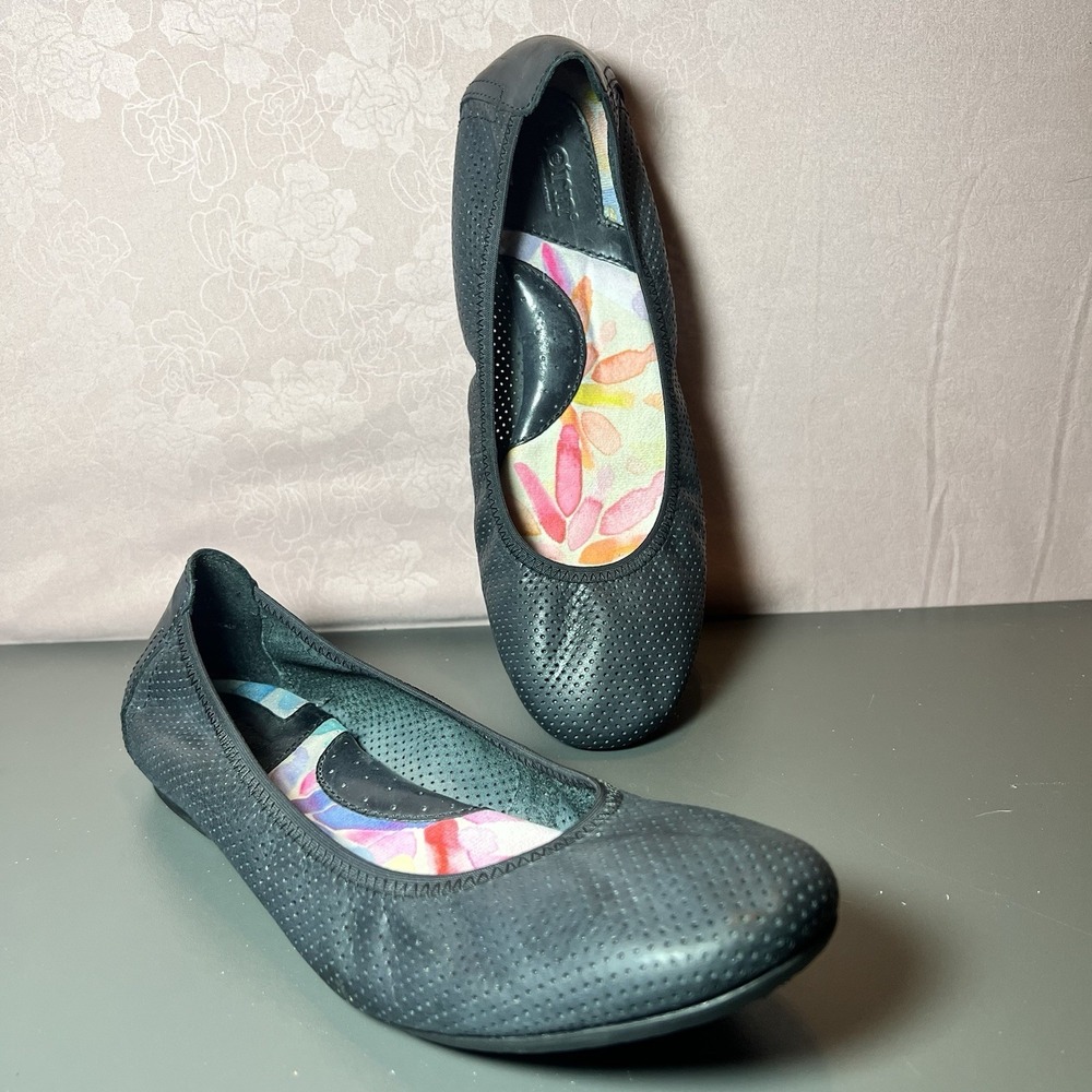 Born Womens JULIANNE Ballet Flats Size 9 Black Soft Leather Comfort Shoes